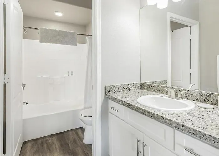 Landing - Modern With Amazing Amenities Apartment *