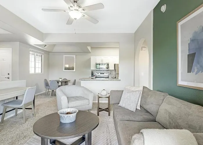 Apartment Landing - Modern With Amazing Amenities